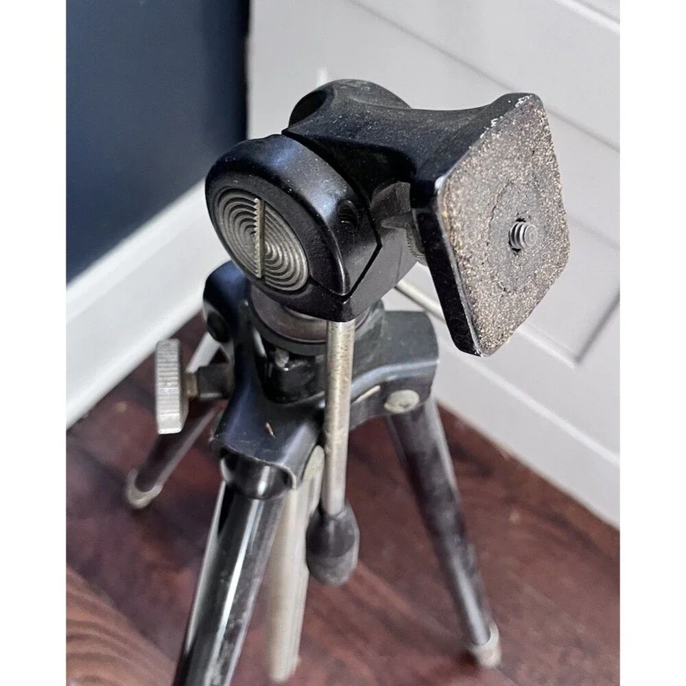 Vtg Quick-Set Elevator Top Tripod Extends 43